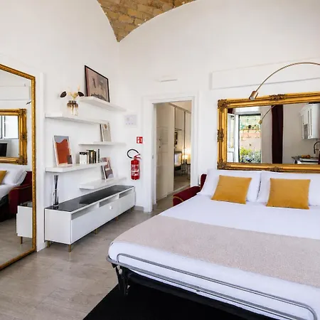 The Grand View Lux Vatican Apartman *