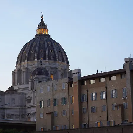 شقة The Grand View Lux Vatican *